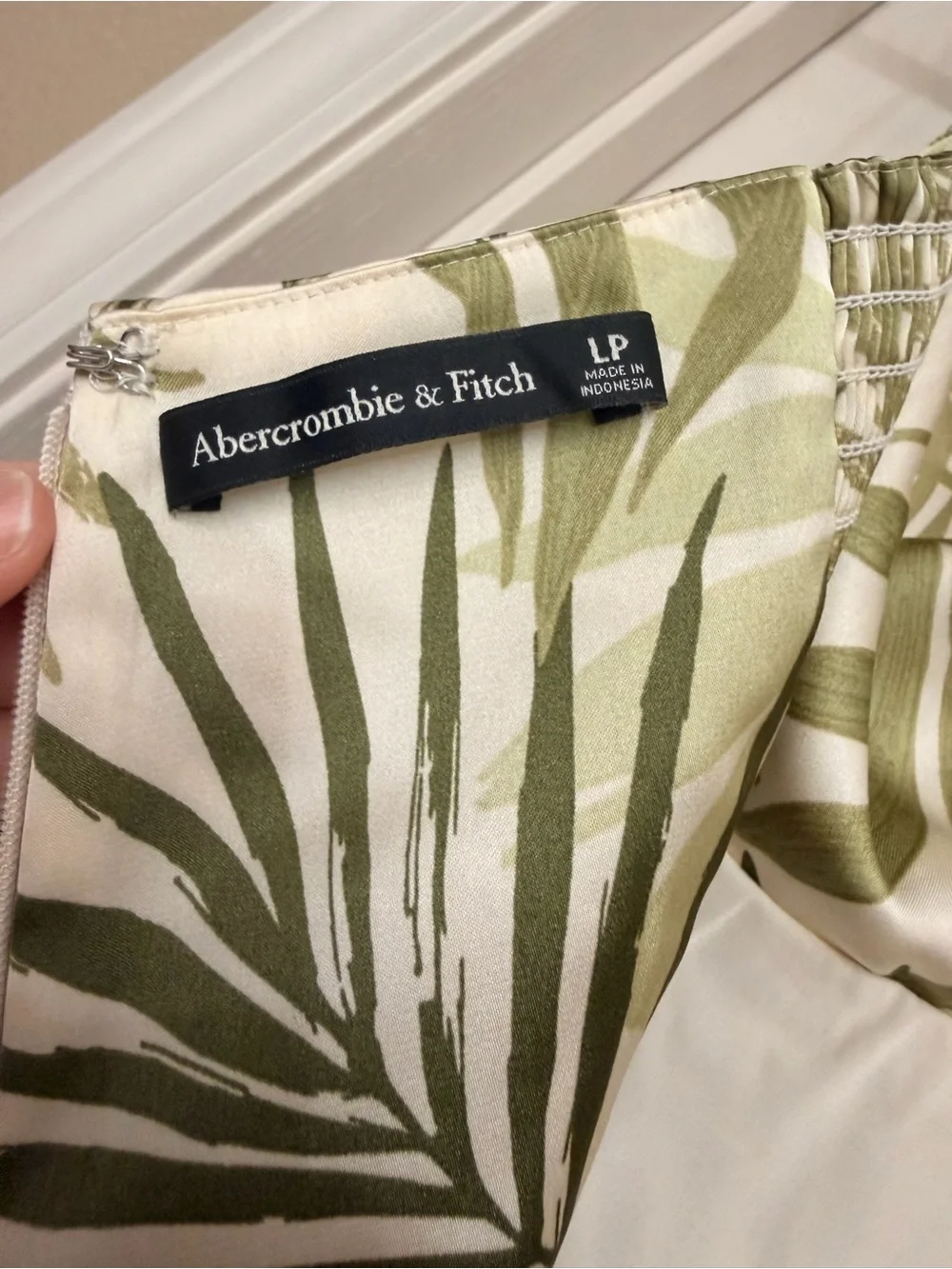 Abercrombie & Fitch worn only